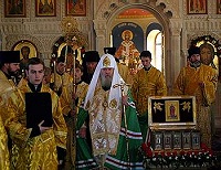 Святейший Патриарх Московский и всея Руси Алексий II Совершил молебен у мощей святого апостола Варфоломея Святейший Патриарх Московский и всея Руси Алексий II Совершил молебен у мощей святого апостола Варфоломея
