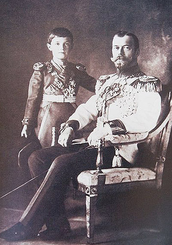 Николай II и цесаревич Алексий
