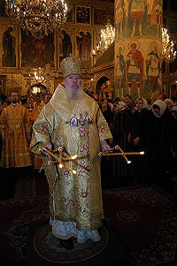 В день памяти св. Митрополита Петра Святейший Патриарх Алексий совершил Божественную литургию в Успенском соборе Кремля В день памяти св. Митрополита Петра Святейший Патриарх Алексий совершил Божественную литургию в Успенском соборе Кремля