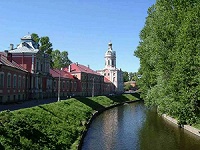 К 10-летию возрождения Александро-Невской лавры (комментарий в свете веры)