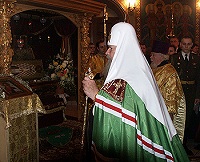 Патриаршее богослужение в день памяти св. Григория Неокесарийского (комментарий в русле истории)