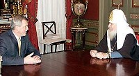 Предстоятель Русской Православной Церкви встретился с послом России в Греции А.В.Вдовиным Предстоятель Русской Православной Церкви встретился с послом России в Греции А.В.Вдовиным