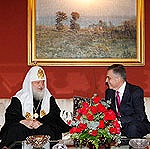 Святейший Патриарх Кирилл принял участие в традиционном приеме по случаю Недели Торжества Православия в посольстве Греции
