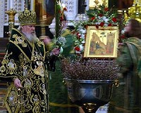 Накануне праздника Входа Господня в Иерусалим Святейший Патриарх совершил Всенощное бдение с чином освящения верб и удостоил церковных наград ряд московских священников Накануне праздника Входа Господня в Иерусалим Святейший Патриарх совершил Всенощное бдение с чином освящения верб и удостоил церковных наград ряд московских священников