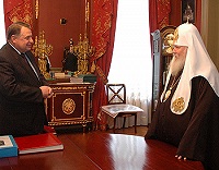 Святейший Патриарх встретился с Генеральным директором Национального медико-хирургического центра им. Н.И.Пирогова Ю.Л.Шевченко Святейший Патриарх встретился с Генеральным директором Национального медико-хирургического центра им. Н.И.Пирогова Ю.Л.Шевченко