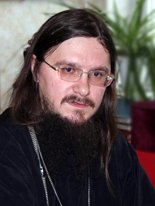 Гроб с телом отца Даниила Сысоева доставлен на Кунцевское кладбище Гроб с телом отца Даниила Сысоева доставлен на Кунцевское кладбище