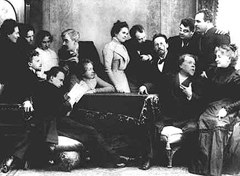 А.П. Чехов в кругу актёров MXT. Москва. 1899г.