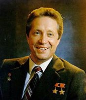 Патриаршее поздравление летчику-космонавту СССР В.В. Аксенову с 75-летием со дня рождения Патриаршее поздравление летчику-космонавту СССР В.В. Аксенову с 75-летием со дня рождения