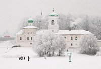 Губернатор Псковской области Андрей Турчак считает необходимым принятие целевой программы по сохранению Мирожского монастыря