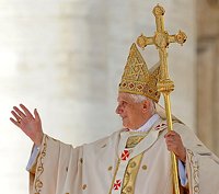 Папа Римский отмечает 83-летие и 5-ю годовщину своего понтификата