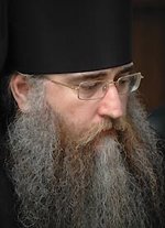 Епископ Лонгин обещает разобраться со священником своей епархии, который запрещает входить в храм женщинам в брюках