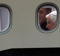 Папа Римский не хочет быть звездой