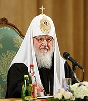 Святейший Патриарх Кирилл: СМИ становятся полем, где разворачивается битва за умы и сердца наших современников, и эту битву мы не имеем права проигрывать