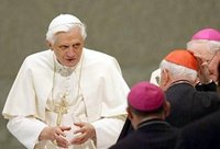 В Ватикане опровергли слухи о возможной отставке Папы Римского Бенедикта XVI