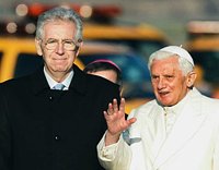 Папа Римский и итальянский премьер-министр обменялись поздравлениями Папа Римский и итальянский премьер-министр обменялись поздравлениями