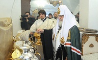 В Великий понедельник Предстоятель Русской Церкви совершил молебен на начало чина мироварения