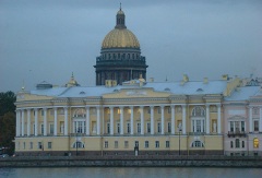Под председательством Святейшего Патриарха Кирилла в Петербурге открылось очередное заседание Священного Синода