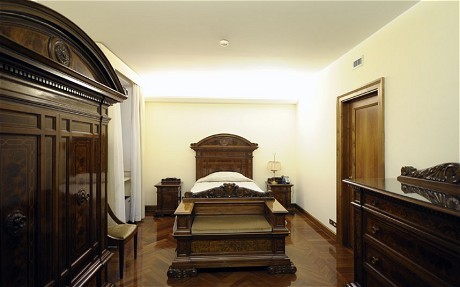Спальня Папы Франциска в Доме св. Марфы