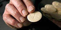 Синод епископов Католической Церкви обсудит вопрос о причастии второбрачных католиков