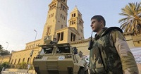 Коптские храмы по всему Египту военные охраняли с приказом вести стрельбу на поражение Коптские храмы по всему Египту военные охраняли с приказом вести стрельбу на поражение