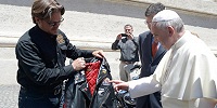 Папа Римский выставил на аукцион свой Harley-Davidson