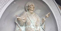 В Киеве неизвестные разбили памятник равноапостольному князю Владимиру