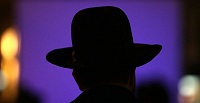 Хасид, плеснувший хлорку в лицо раввину, избежал тюремного заключения Хасид, плеснувший хлорку в лицо раввину, избежал тюремного заключения