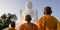 Власти Таиланда открывают горячую линию для регистрации жалоб на буддийских монахов