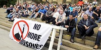 В Англии прошла акция протеста против строительства новых мечетей