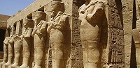 В курортном городе Египта террорист-смертник совершил теракт у Карнакского храма