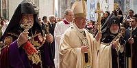 Папа Римский совершил литургию с армяно-католическим патриархом