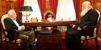 Архиепископ Афинский и всея Греции Иероним принял национального героя Греции Манолиса Глезоса