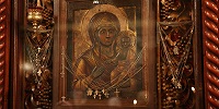 Список чудотворной Влахернской иконы Божией Матери вернется в Высоко-Петровский монастырь
