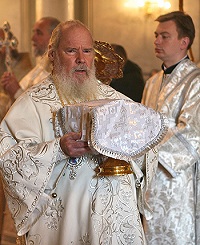 Святейший Патриарх возглавил богослужение в день праздника Вознесения Господня (комментарий в свете веры)