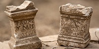 Крошечные алтари найдены археологами в галло-римском доме на территории французского Нима