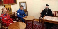 Патриарх Сербский Порфирий принял российских космонавтов Сергея Кудь-Сверчкова и Анастасию Степанову