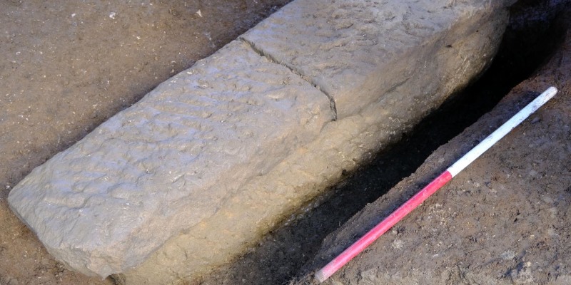В Георгианском «саду удовольствий» в британском Бате найден древнеримский саркофаг