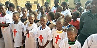 Десятки детей приняли крещение в православном приюте в Кении