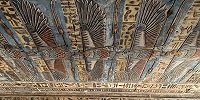 46 ярких изображений орлов обнаружены на потолке древнеегипетского храма римской эпохи