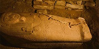 Саркофаг секретаря фараона Рамзеса II из красно-розового гранита найден в Саккара