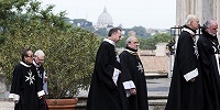 Бывший великий канцлер Мальтийского ордена призвал братию к единению и осудил новую конституцию, изданную Папой