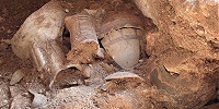 В этрусском некрополе в центральной Италии нашли десять новых гробниц