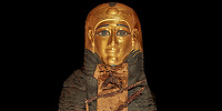 Компьютерная томография древнеегипетской мумии «золотого мальчика» выявила 49 драгоценных амулетов