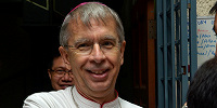 Архиепископ Джозеф Марино, глава Папской духовной академии, уходит в отставку