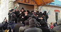 Активисты ПЦУ силой захватили храм в Житомирской епархии Украинской Церкви
