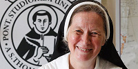 Папа Франциск назначил английскую монахиню-доминиканку Хелен Алфорд главой Папской академии социальных наук