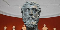 Император Септимий Север в музее турецкой Антальи ждет возвращения своей пропавшей головы