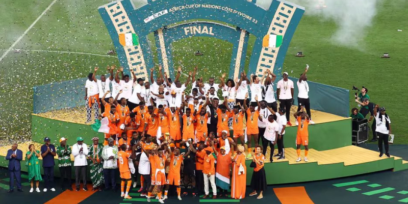 Невероятный выход в финал и последующая победа над Нигерией в Кубке африканских наций по футболу Кот-д'Ивуара убедил многих в существовании чудес