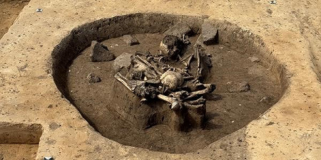 В Германии обнаружены таинственные ритуальные ямы возрастом 5000 лет со следами жертвоприношения собак