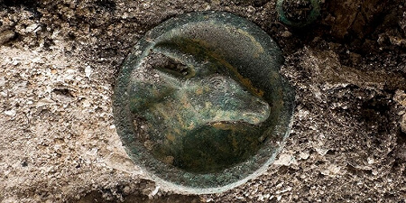 На юге Болгарии найдено большое святилище и фракийские гробницы